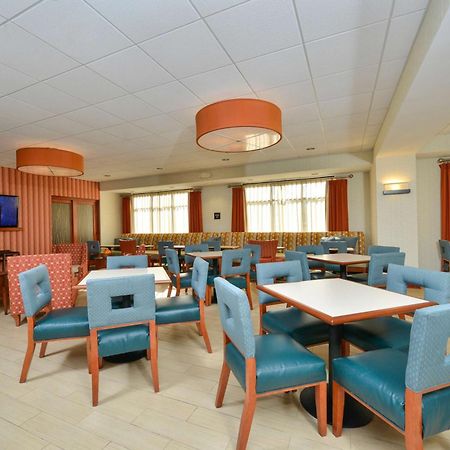 Hampton Inn Farmville Buitenkant foto