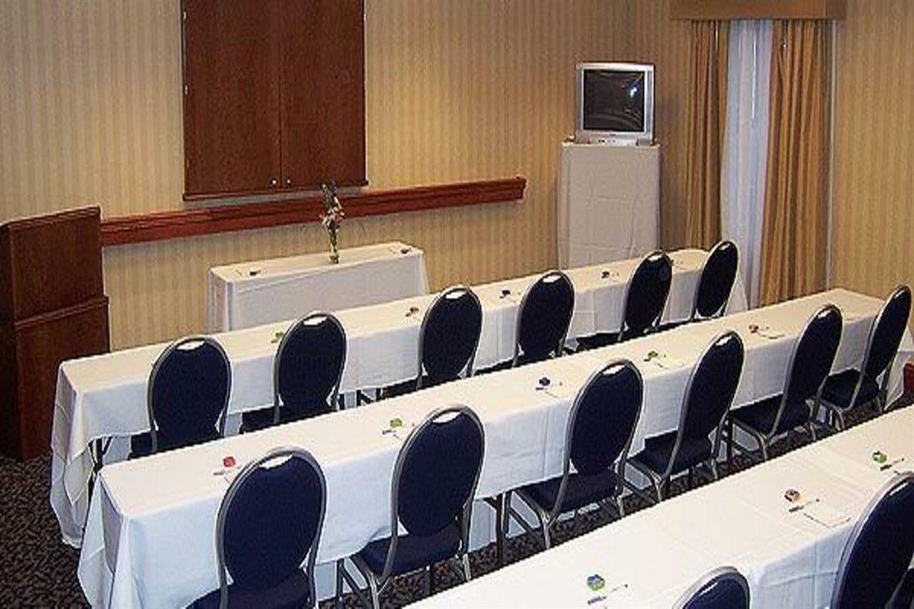 Hampton Inn Farmville Buitenkant foto